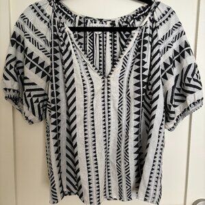 Velvet by Graham & Spencer Black & White Short-Sleeve Peasant Blouse